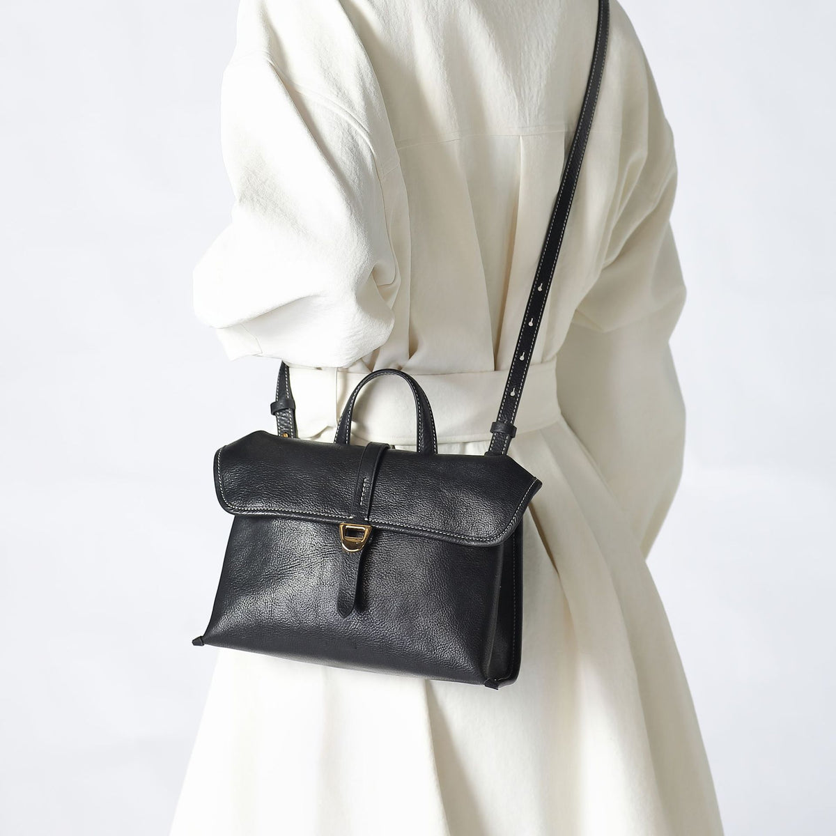 Women’s Luxury Vegetable-Tanned Leather Underarm Shoulder Bag