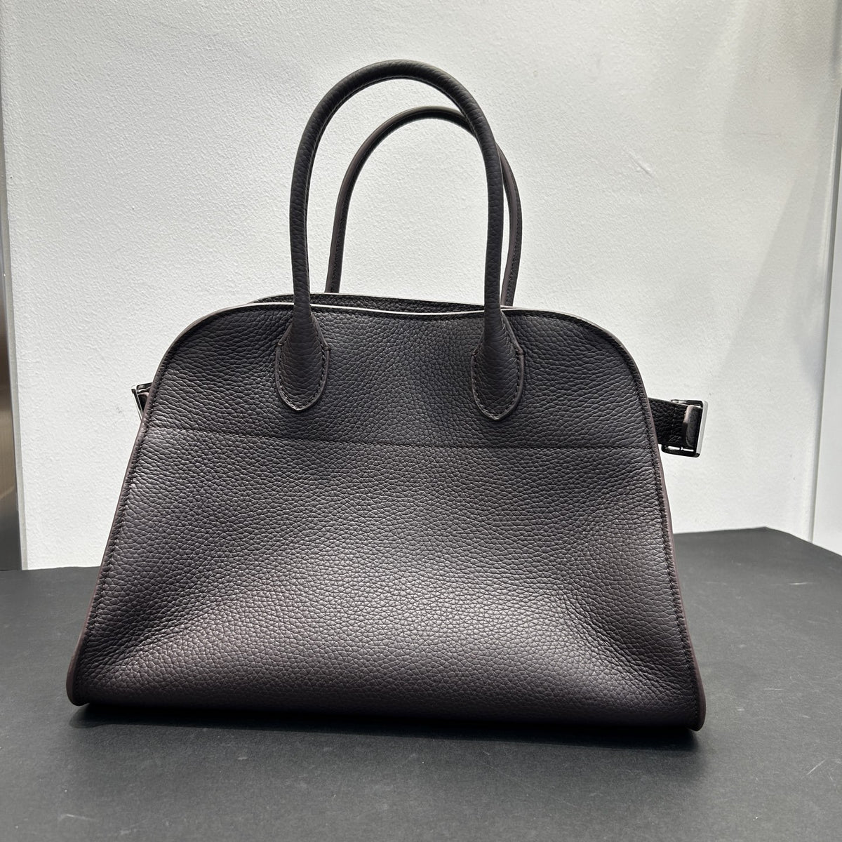 Women’s Lychee Grain Leather Tote – Large Handbag & Bucket Bag