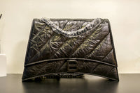 Women’s Quilted Leather Hourglass Bag – Chain Shoulder & Crossbody