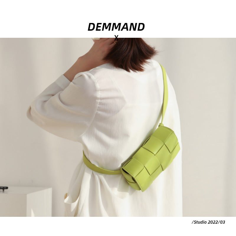 Woven Envelope Crossbody Bag – Small Square Handbag