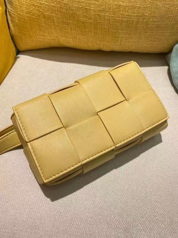 Woven Envelope Crossbody Bag – Small Square Handbag