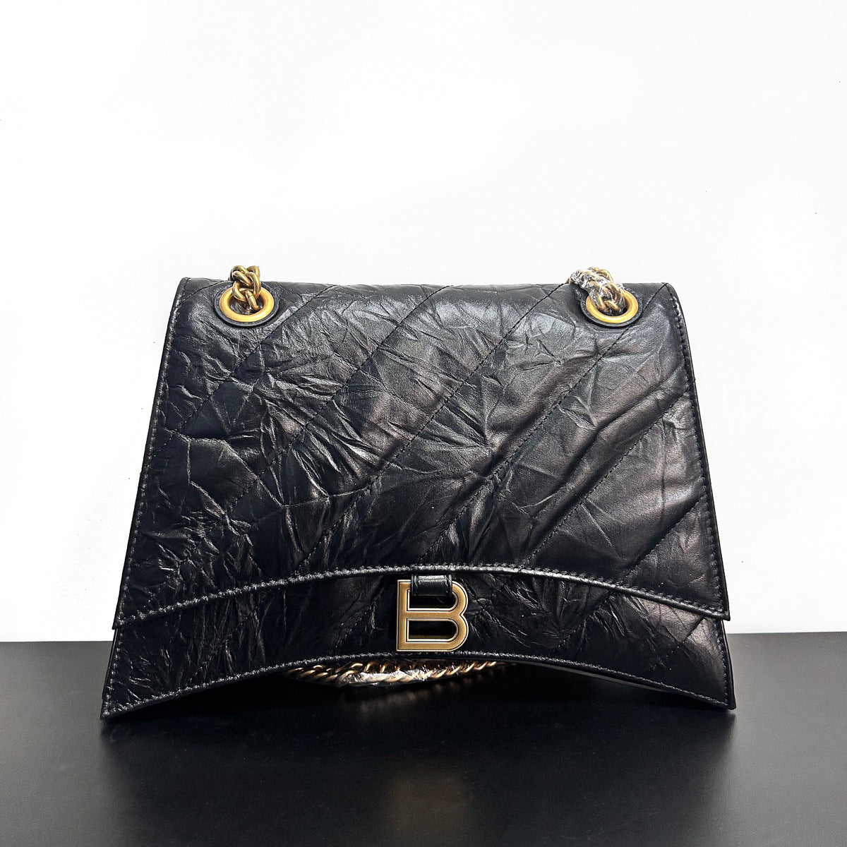 Women’s Quilted Leather Hourglass Bag – Chain Shoulder & Crossbody