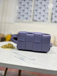 Woven Envelope Crossbody Bag – Small Square Handbag