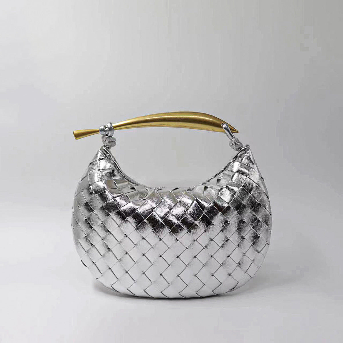 Wrinkled Cow Leather Shark Tote – Large Capacity Handbag