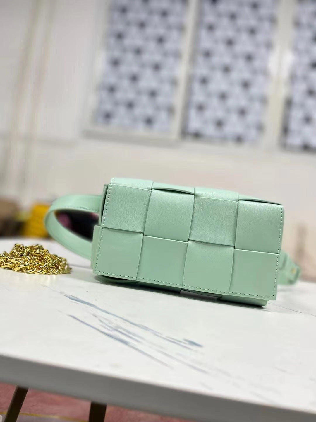 Woven Envelope Crossbody Bag – Small Square Handbag