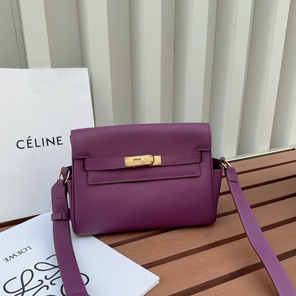 Women’s Pebbled Leather Kelly Messenger Bag – Handbag, Shoulder & Crossbody