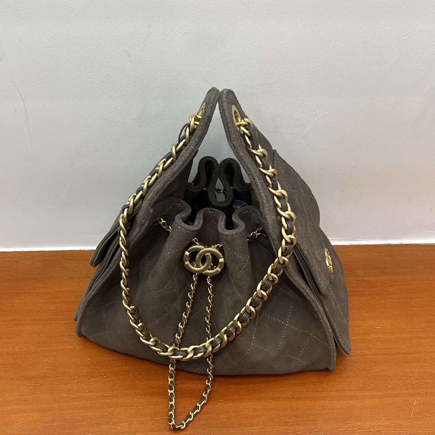 Women’s Nubuck Leather Drawstring Hobo Bag – Vintage Bucket Shoulder Bag