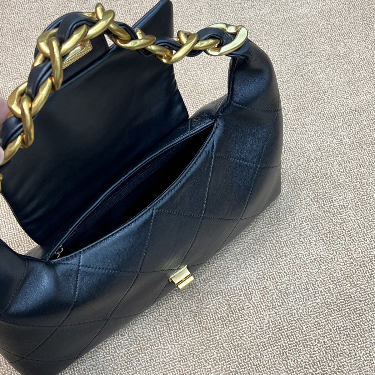 Large Leather Chain Shoulder Bag Women Crossbody Handbag